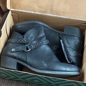 WIDE a.n.a Black Studded Ankle Booties